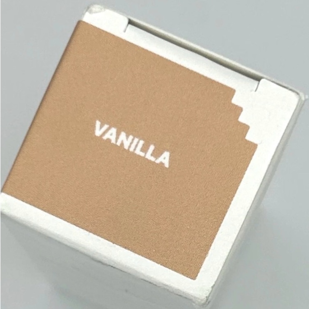 Milk VANILLA Flex Foundation Stick - Beige Tone - Picture 5 of 8
